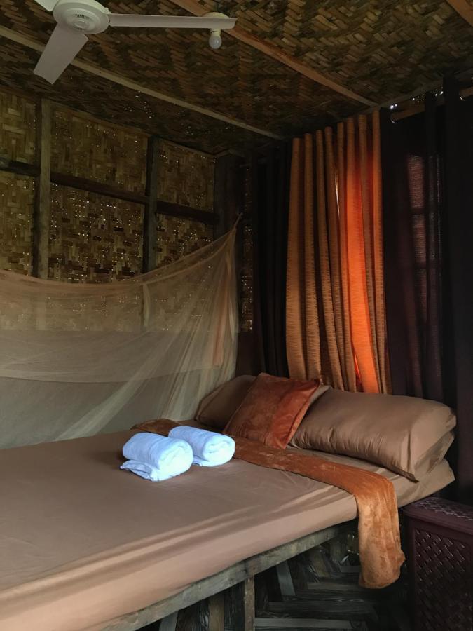 Khloe Serenity Guest House Batuan Esterno foto