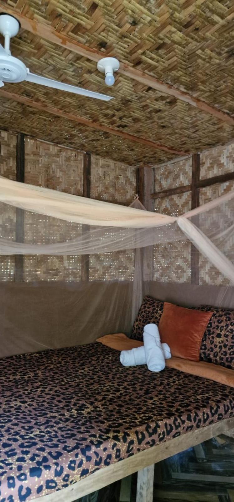 Khloe Serenity Guest House Batuan Esterno foto